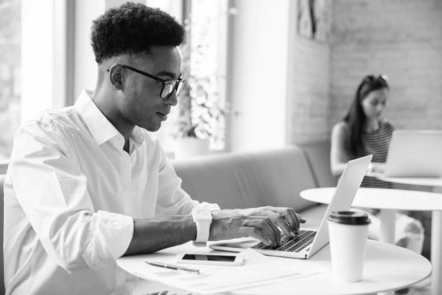 Financial scenario modeling workspace with data analysis tools